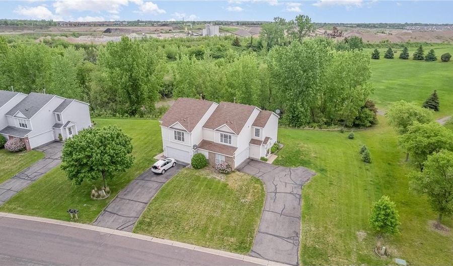 15594 Finch Ave, Apple Valley, MN 55124 - 3 Beds, 3 Bath