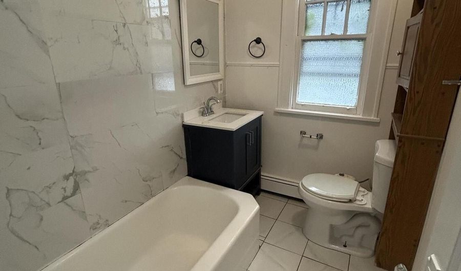 30 Austain Ave, Albany, NY 12205 - 3 Beds, 1 Bath
