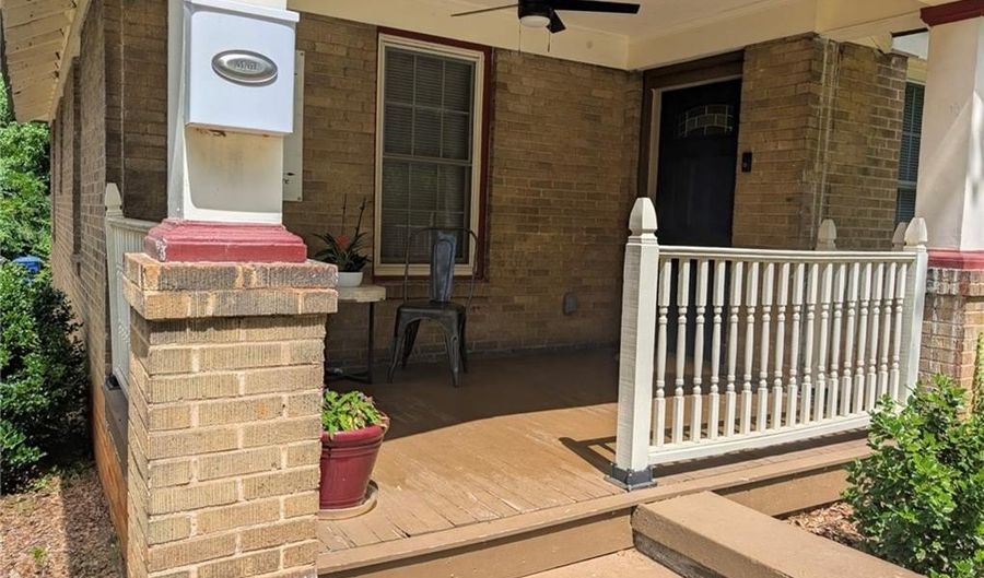 551 Culberson St SW, Atlanta, GA 30310 - 2 Beds, 1 Bath