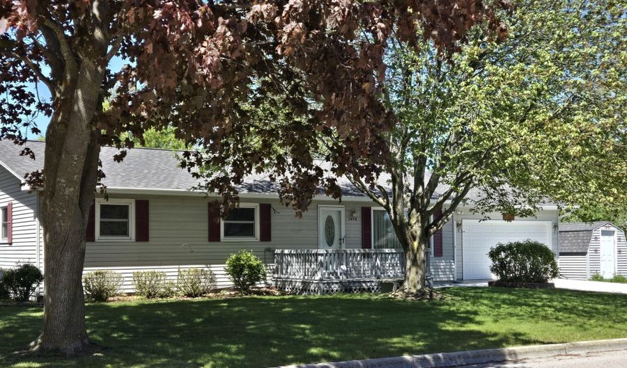 2670 S Fourth Ave, Alpena, MI 49707 - 3 Beds, 2 Bath