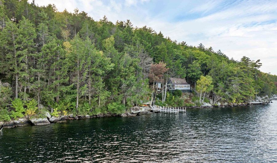 714 Rattlesnake Is, Alton, NH 03810 - 2 Beds, 1 Bath