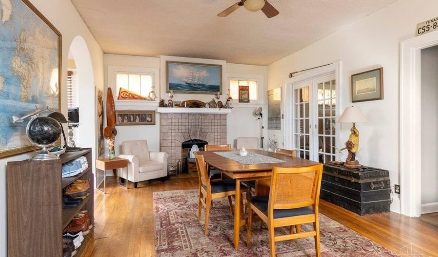 4910 Ferguson Pl, Cincinnati, OH 45238 - 2 Beds, 2 Bath