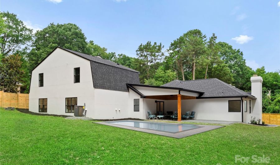 6326 Cedar Croft Dr, Charlotte, NC 28226 - 6 Beds, 5 Bath