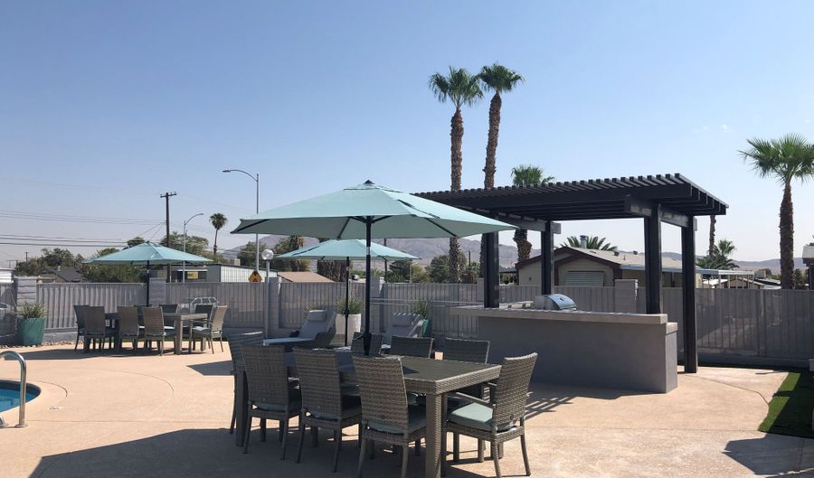 4505 E Desert Inn Rd 84, Las Vegas, NV 89121 - 3 Beds, 2 Bath