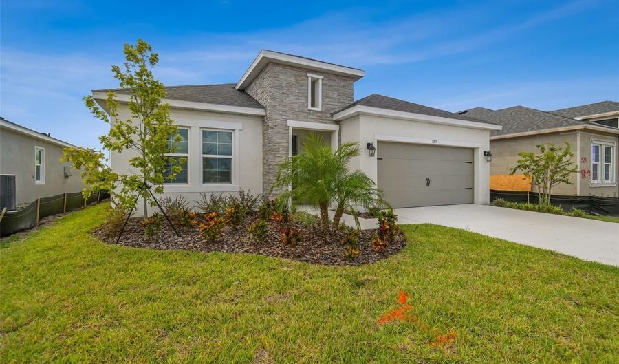 5293 EVERLONG Dr, Apollo Beach, FL 33572 - 4 Beds, 3 Bath