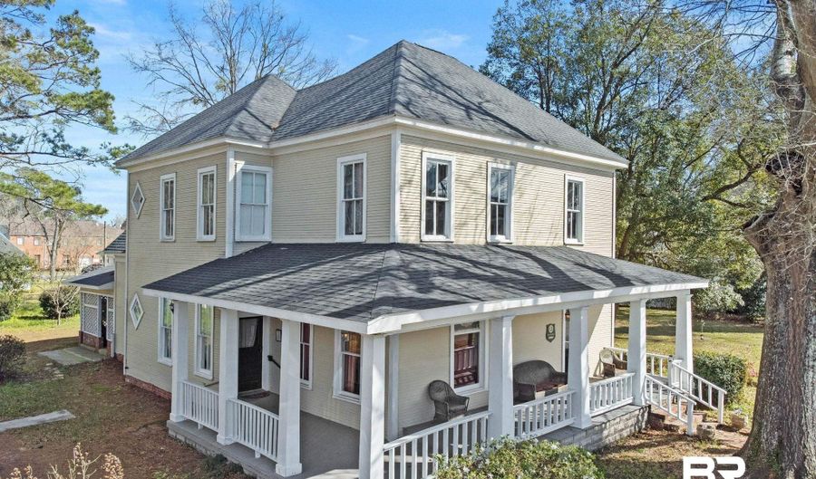 309 S Main St, Atmore, AL 36502 - 3 Beds, 2 Bath