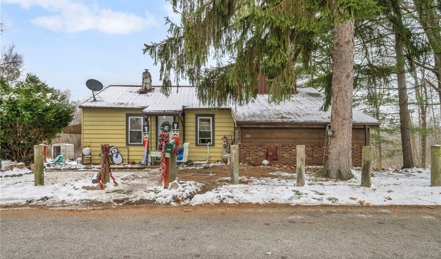 428 Canova Dr, Akron, OH 44319 - 3 Beds, 2 Bath