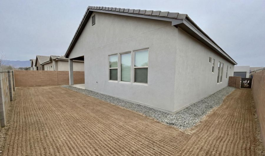 151 Fernleaf Ct NW, Albuquerque, NM 87107 - 3 Beds, 2 Bath