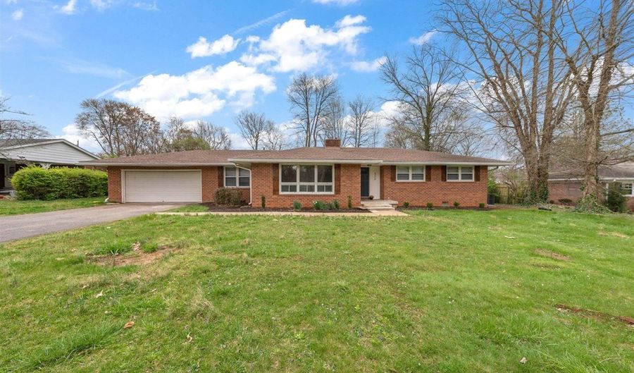 520 Claremoor Ave, Bowling Green, KY 42101 - 4 Beds, 3 Bath