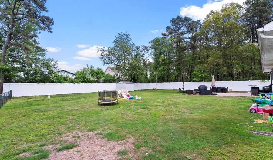 283 Woodhaven Blvd SW, Bayville, NJ 08721 - 3 Beds, 2 Bath