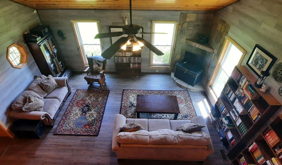 624 Saul Begley Rd, Annville, KY 40402 - 2 Beds, 2 Bath