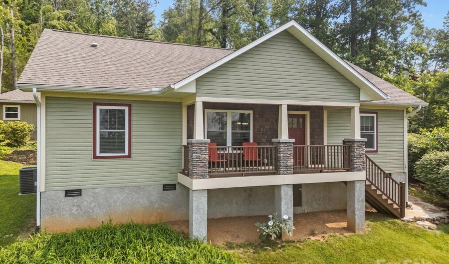 17 Laurel Rd, Arden, NC 28704 - 3 Beds, 2 Bath