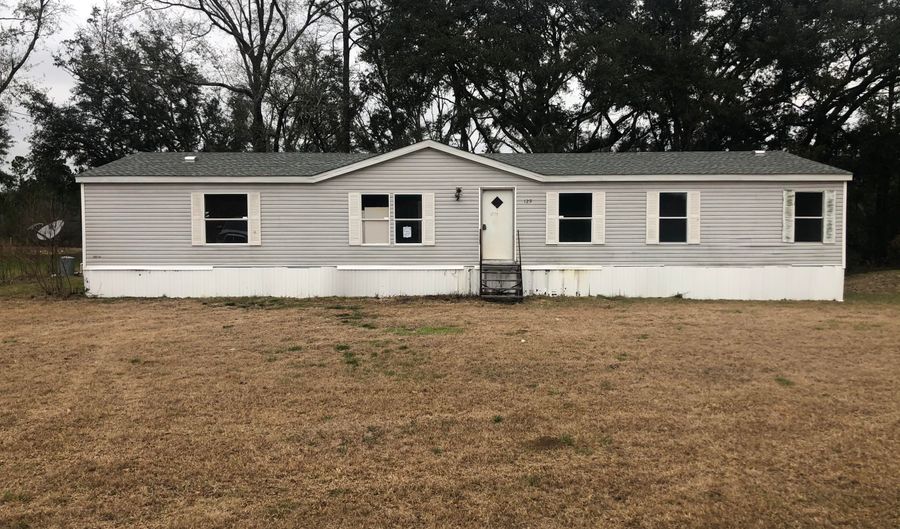 1779 Perry Pl, Caryville, FL 32427 - 3 Beds, 2 Bath