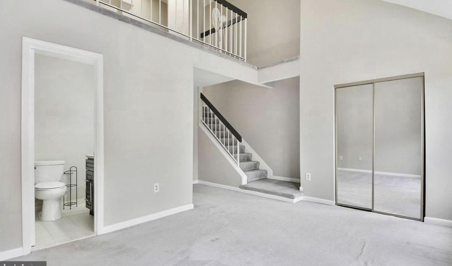 5153 KING CHARLES Way, Bethesda, MD 20814 - 3 Beds, 4 Bath