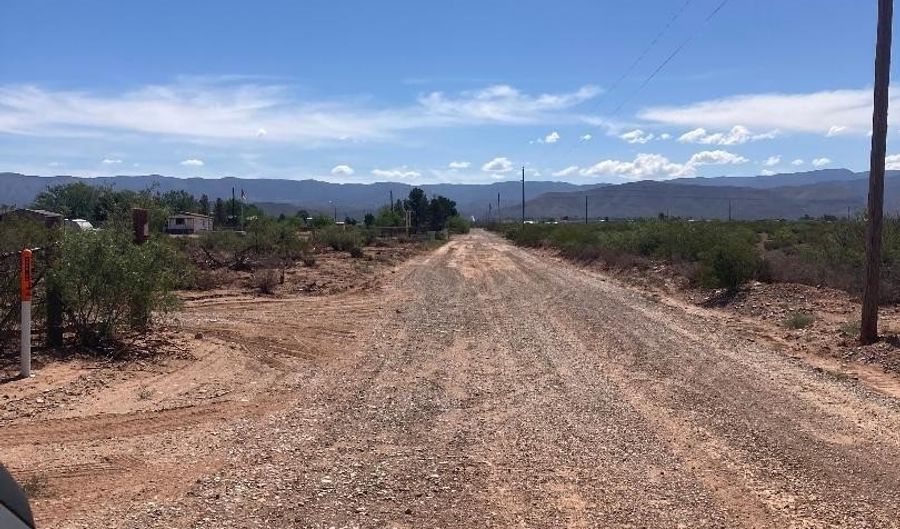 35 Canary Ln, Alamogordo, NM 88310 - 0 Beds, 0 Bath