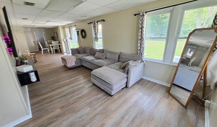 25171 W Linden Ln, Antioch, IL 60002 - 3 Beds, 1 Bath