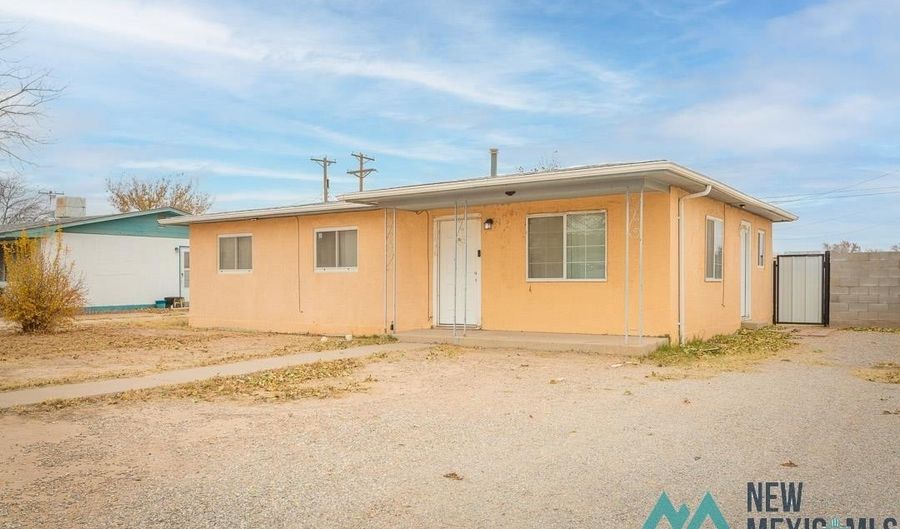 1104 W Yucca Ave, Artesia, NM 88210 - 3 Beds, 1 Bath