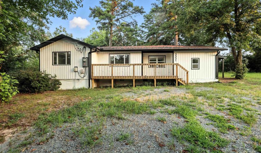 5321 High St, Bauxite, AR 72011 - 3 Beds, 1 Bath
