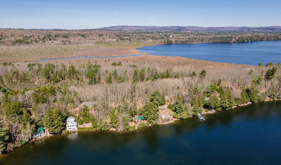 4 Tabert Ln, Belgrade, ME 04917 - 2 Beds, 2 Bath