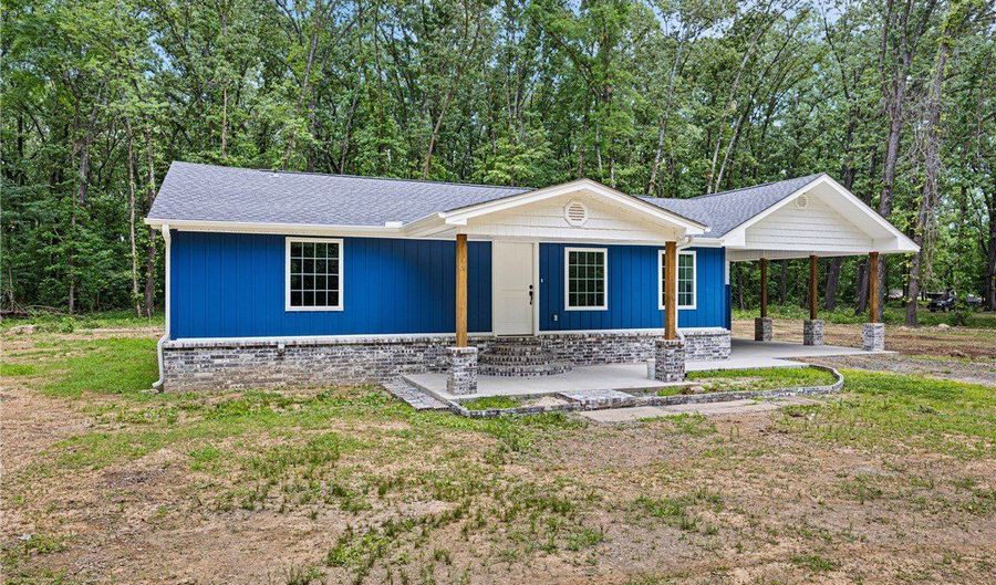 17301 Us Highway 64, Atkins, AR 72823 - 4 Beds, 3 Bath
