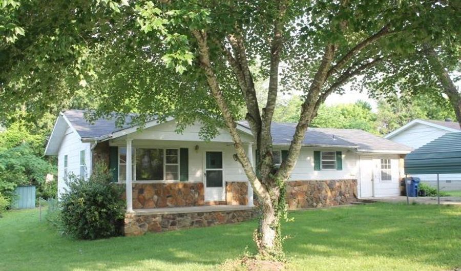108 OLD COLLEGE Pl, Mountain Home, AR 72653 - 2 Beds, 2 Bath