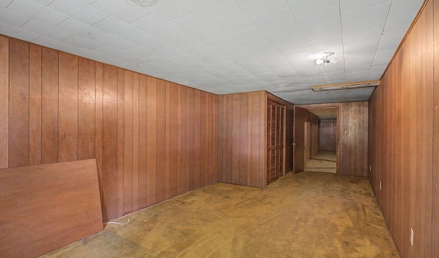 530 S Main St, Adairville, KY 42202 - 3 Beds, 2 Bath