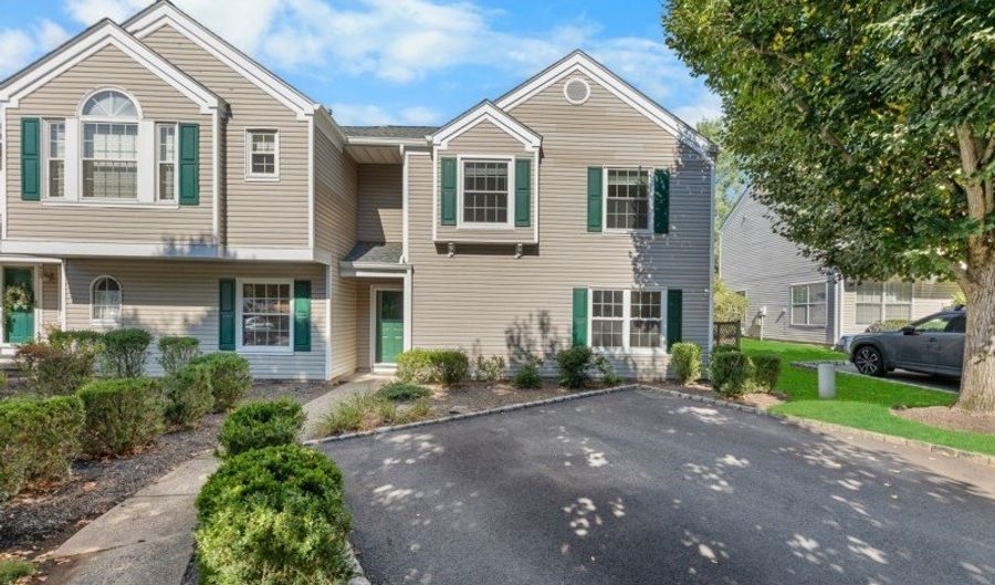 427 Cardinal Ln, Bedminster, NJ 07921 - 3 Beds, 3 Bath