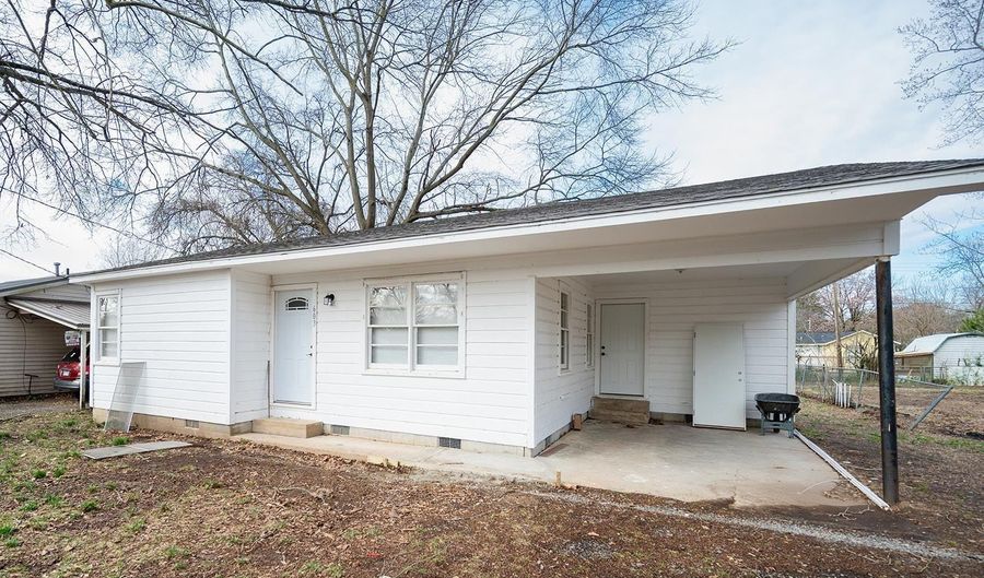 603 N Elm St, Beebe, AR 72012 - 2 Beds, 1 Bath