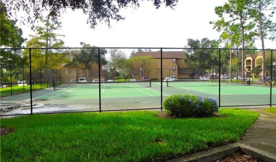 300 LAKEPOINTE Dr 204, Altamonte Springs, FL 32701 - 1 Beds, 1 Bath