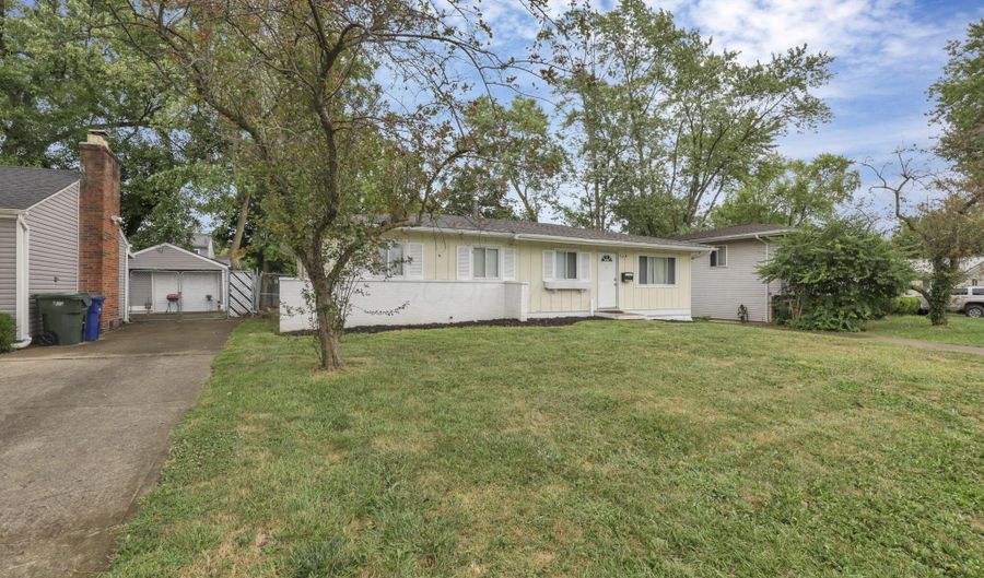 1752 S Hamilton Rd, Columbus, OH 43227 - 3 Beds, 2 Bath