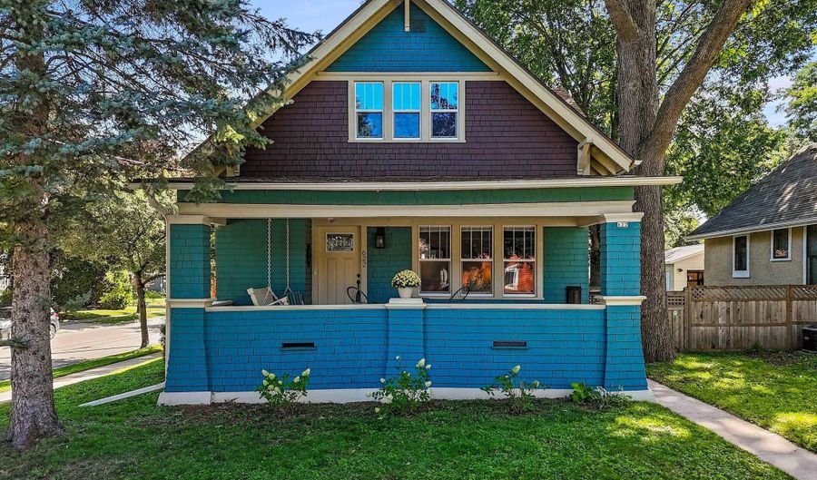 622 N SAMPSON St, Appleton, WI 54911 - 3 Beds, 2 Bath