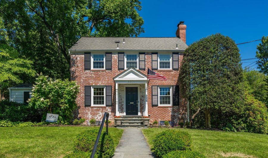 5901 DEVONSHIRE Dr, Bethesda, MD 20816 - 3 Beds, 4 Bath