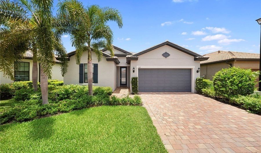 3685 E Hampton Cir, Alva, FL 33920 - 3 Beds, 2 Bath