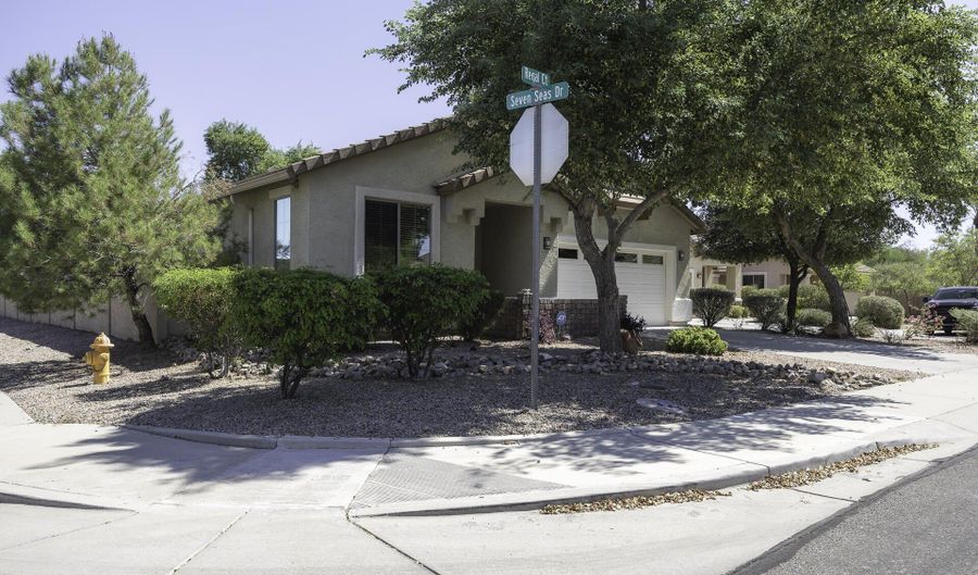 3018 N REGAL Ct, Casa Grande, AZ 85122 - 3 Beds, 2 Bath