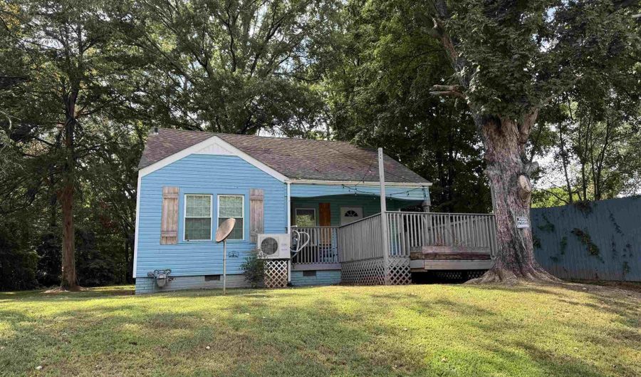 304 Colbert St, Athens, AL 35611 - 2 Beds, 1 Bath