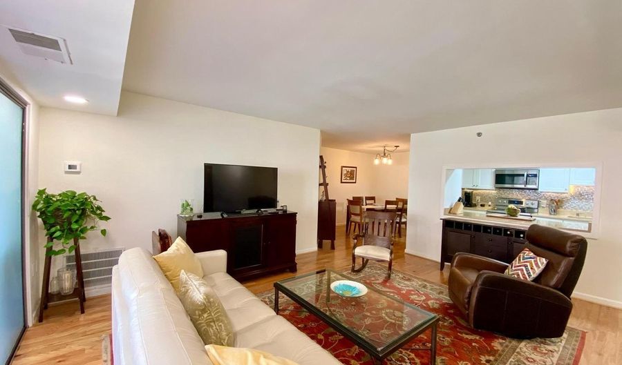 1301 N COURTHOUSE Rd N #812, Arlington, VA 22201 - 2 Beds, 2 Bath