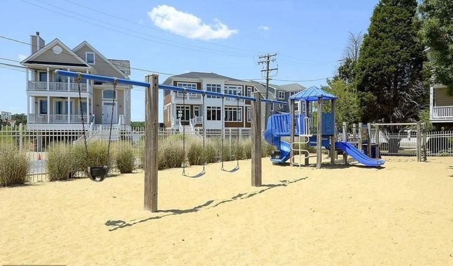 1330 WASHINGTON Dr, Annapolis, MD 21403 - 3 Beds, 3 Bath