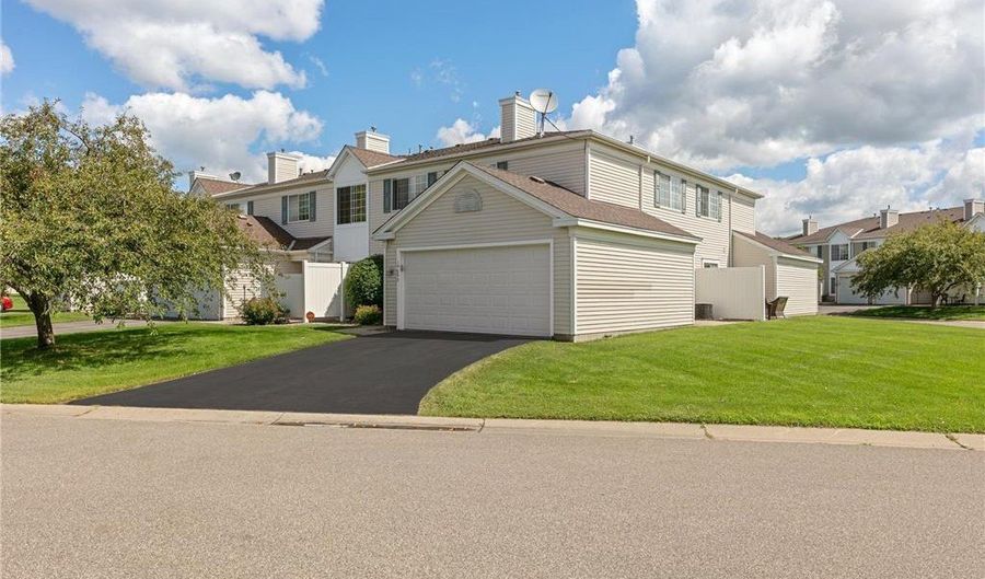 14655 Evergreen Trl 93, Apple Valley, MN 55124 - 2 Beds, 2 Bath