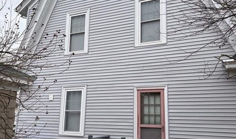 89 Hazelwood Ave, East Providence, RI 02914 - 4 Beds, 2 Bath