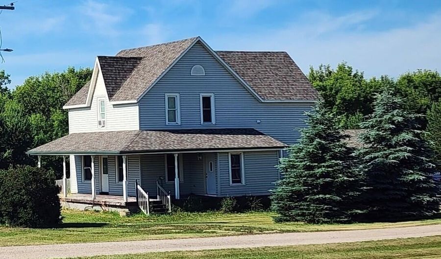 9613 County Road 47, Bottineau, ND 58318 - 3 Beds, 2 Bath