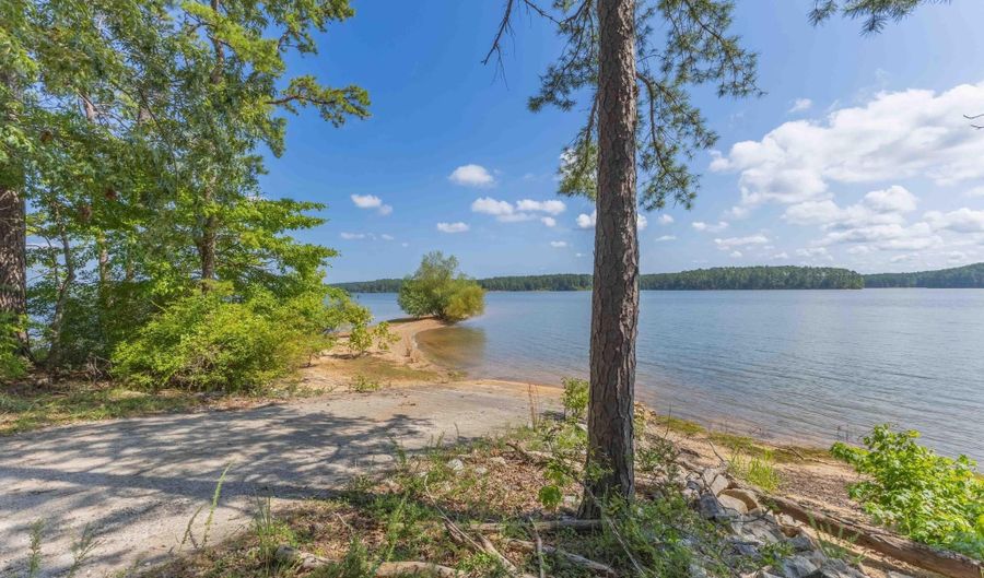 1128 Whitstone Rd, Lincolnton, GA 30817 - 3 Beds, 3 Bath