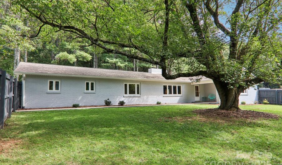 445 Chunns Cove Rd A, Asheville, NC 28805 - 3 Beds, 2 Bath