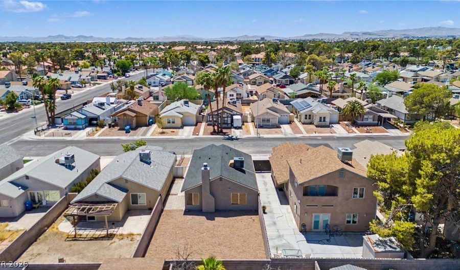 6794 Mangrum Cir, Las Vegas, NV 89103 - 2 Beds, 2 Bath