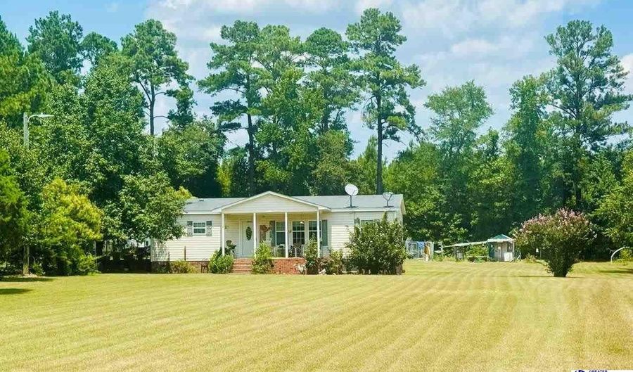 1029 Family Farm Rd, Bennettsville, SC 29512 - 3 Beds, 2 Bath
