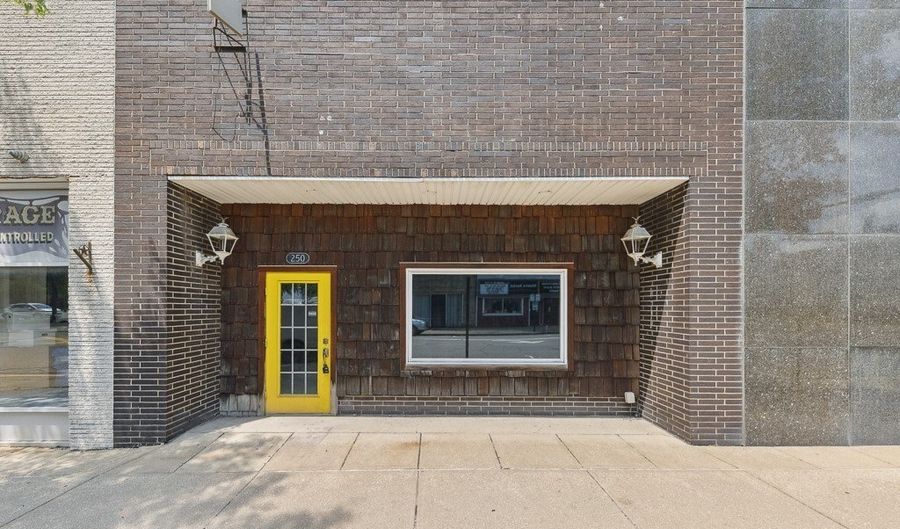 250 E Main St, Alliance, OH 44601 - 0 Beds, 0 Bath