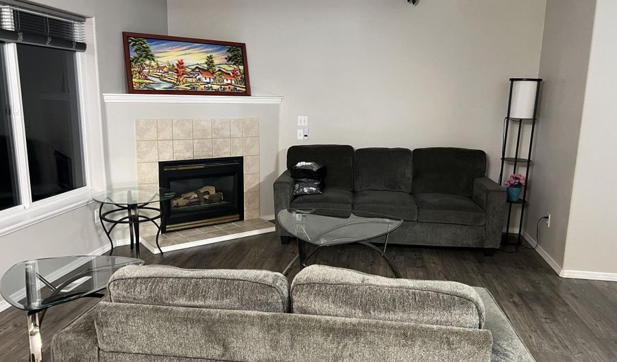 2913 Red Currant Cir, Anchorage, AK 99507 - 4 Beds, 3 Bath