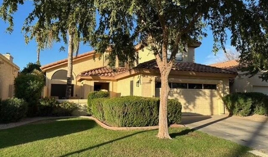 11028 W CRIMSON Ln, Avondale, AZ 85392 - 3 Beds, 3 Bath