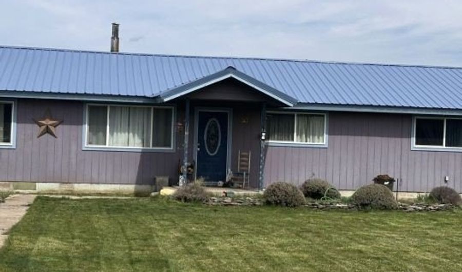 2241 County Rd. 72, Alturas, CA 96101 - 4 Beds, 2 Bath