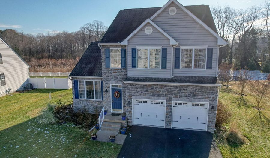 588 OLDE FIELD Dr, Magnolia, DE 19962 - 3 Beds, 4 Bath