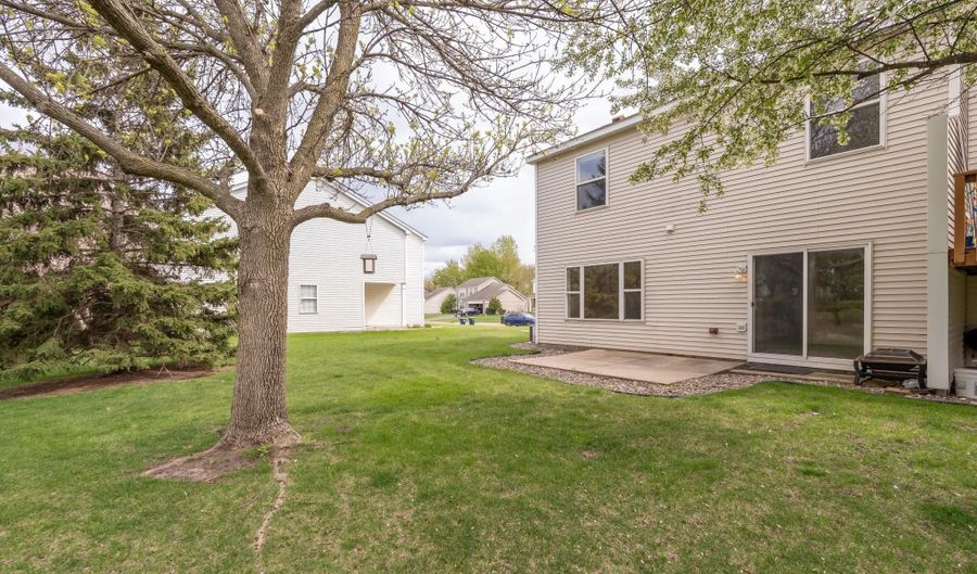 15570 Finch Ave, Apple Valley, MN 55124 - 3 Beds, 3 Bath